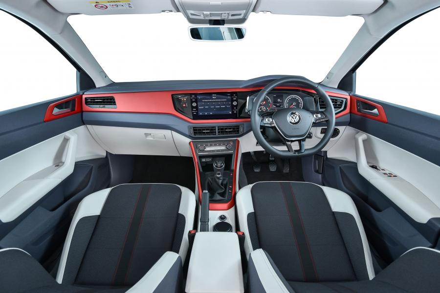 Торпедо Volkswagen Polo Beats 2018 года  (ZA) (фото 13 из 17)